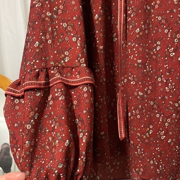 Floral top - Picture 4 of 9